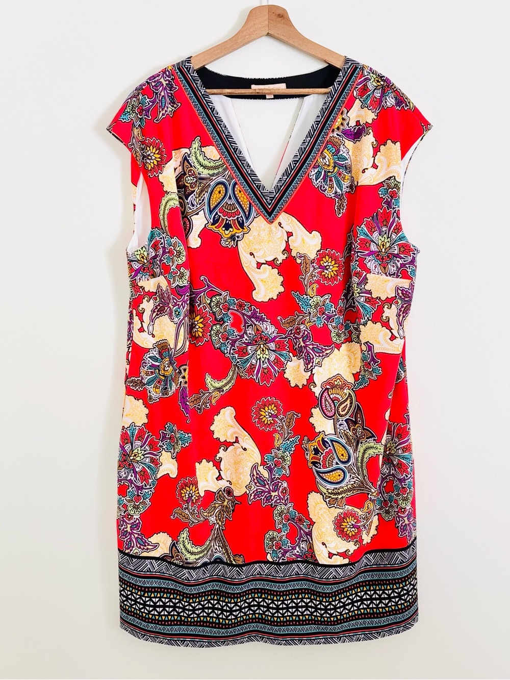 Gibson Latimer Short-Sleeve Shift Dress in Red Chinoiserie Print